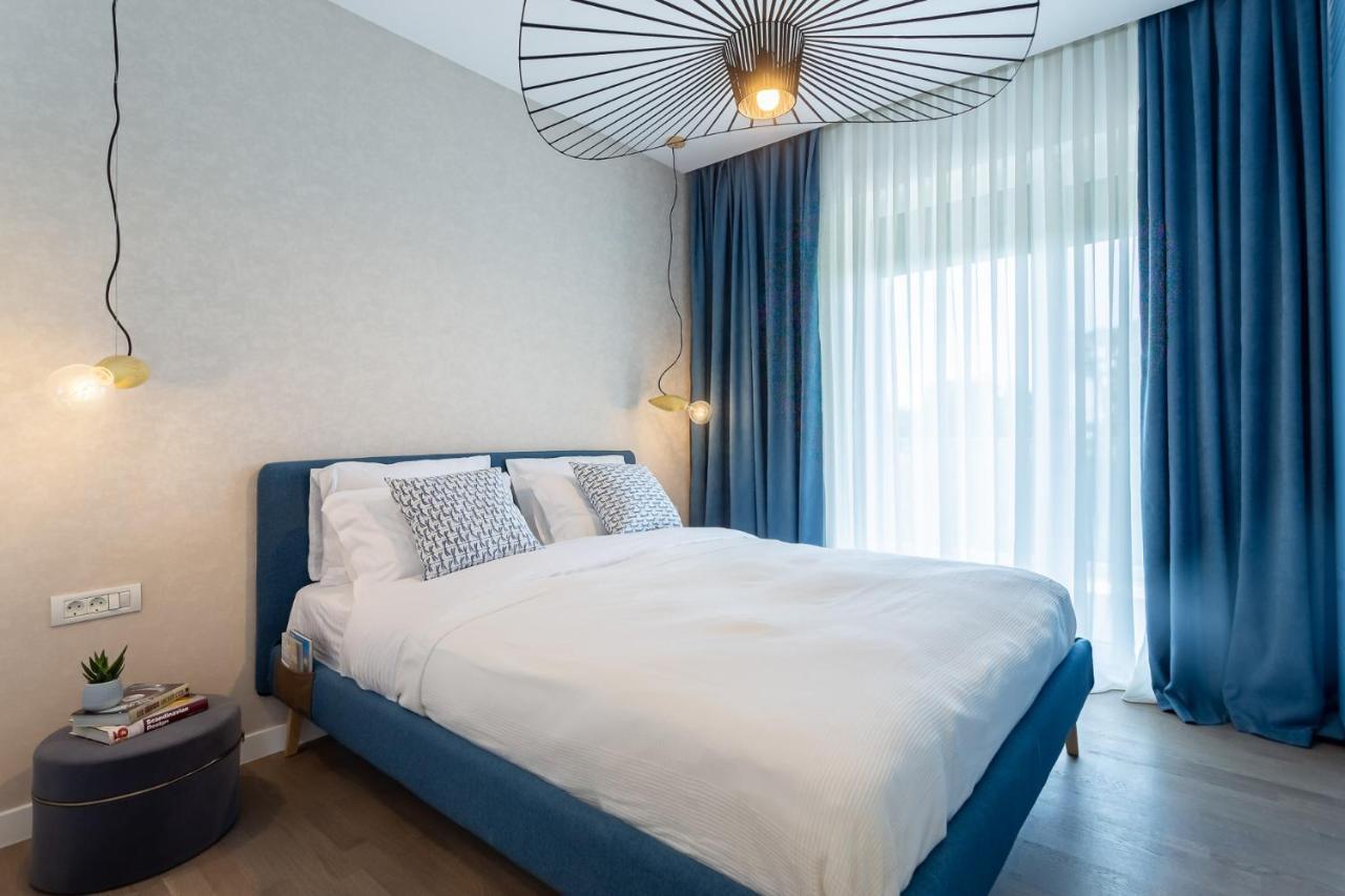 Il Lago - Azur - Cozy Luxurious Smart Home By The Lake Voluntari Luaran gambar
